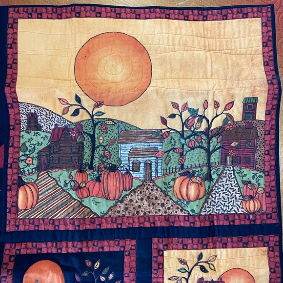Autumn Halloween Handmade Quilted Wall Hanging - Picture 4 of 7